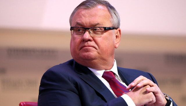 Андрей Костин предложил Мишустину присоединить к ВТБ еще два муниципальных банка