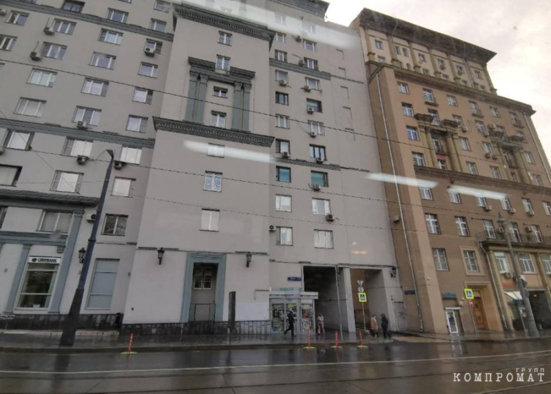 Таунхаус в Нью-Йорке и квартира на Тверской: Откуда у антироссийской журналистки Евгении Альбац деньги на роскошную жизнь
