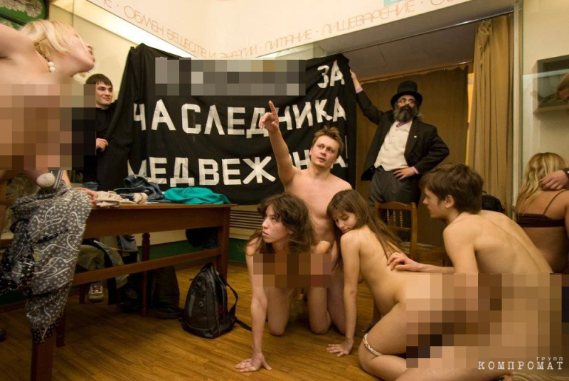 Как устроилась в Лос-Анджелесе Надежда Толоконникова из Pussy Riot и что у неё осталось на родине