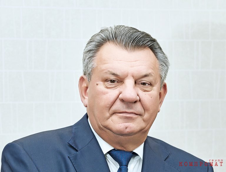 Кандидат на вылет из Италии в Россию перед уходом с поста директора Антипинского НПЗ по фальшивому протоколу выписал себе премию на $10 млн