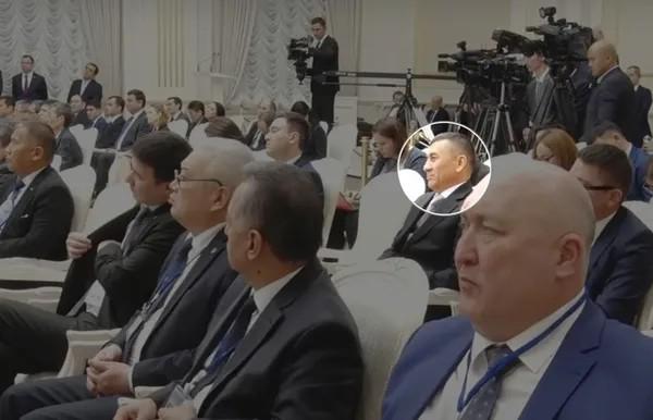 Рынок, таможня и Абдукадыры.