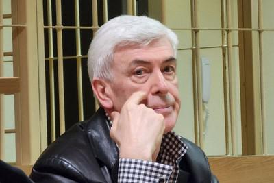 Аферисты грабят вип-заключенных.
