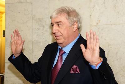 ЦБ раскулачивает Микаила Шишханова и Александра Лукина.