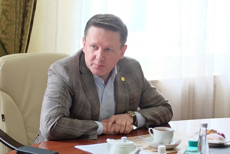 "Пердимонокли" Чурина: что могли находить сотрудники правоохранительных органов у премьер-министра Кировской области