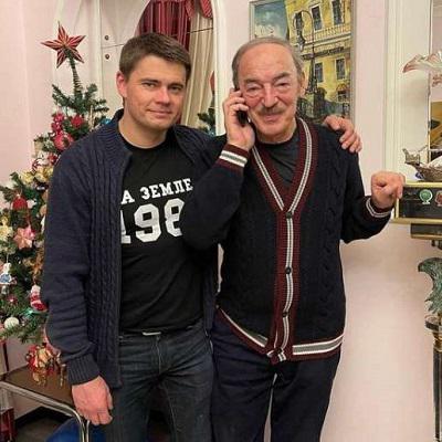 Главные дома Петербурга.
