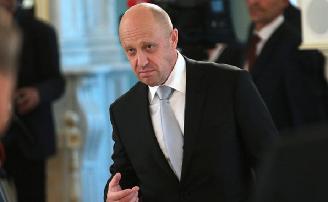 ЕС занес в санкционный перечень предпринимателей Пригожина и Курченко