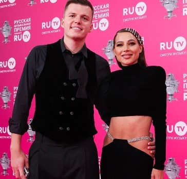 Кто они и откуда у них настолько не мало средств