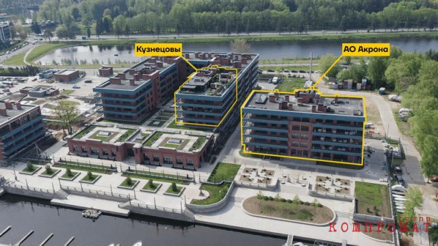 Дворцы в Подмосковье, виллы и коттеджи в Сочи, отели в Геленджике и на Алтае, сотни квадратных метров с крышей в Питере