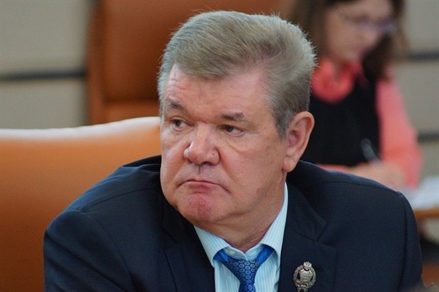 Уссу приготовится? Арест приближенного к государственному служащему предпринимателя Владимира Егорова стоит принимать как последнее предупреждение бывшему губернатору