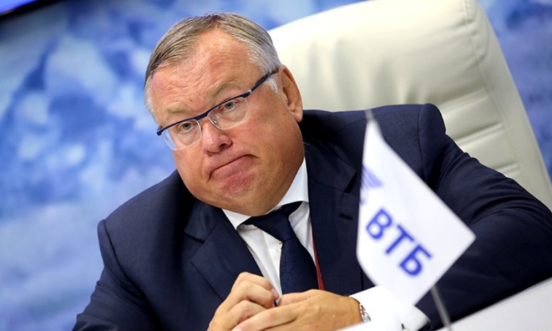 Компас разбили в комплекс: руководители Ростеха "слили" объект людям Андрея Костина