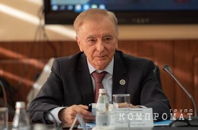 Как младшая дочь экс-президента Казахстана Алия Назарбаева и жена экс-главы Конституционного совета Валентина Рогова нефтебазы и АЗС отжимали