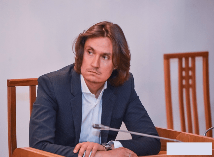 Основоположник "Роял тайм групп", пионер игорного бизнеса в "Азов-Сити" в розыске по линии Интерпол за растрату