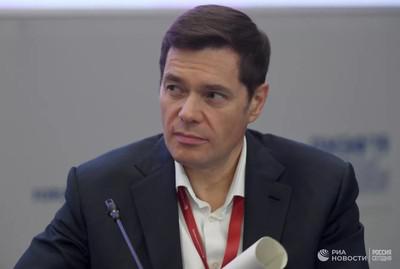Миллиардеры сушат весла.