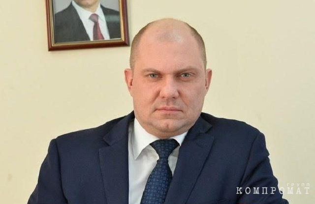 Или трусы надень, или погоны сними!