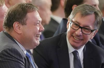 "Мы просто, черт возьми, нелегальны".