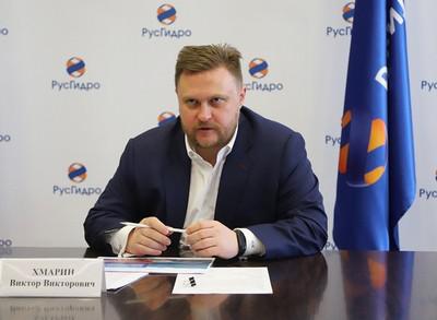 Юрист, лоббист, любитель пропаганды.