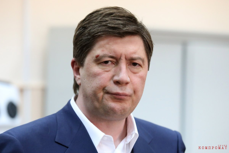 Экс-владелец разорившегося банка "Югра" арестован из-за нарушения судебных запретов: не лежал в клинике, а катался по Москве