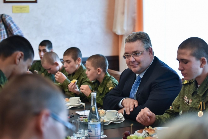"Швабрания" главу региона Владимирова, либо Почему "жирует" воин Любенко, который избил ребенка