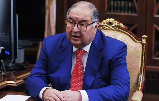Бизнесмен Алишер Усманов пробует выскользнуть из под санкционных мер Англии