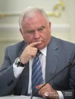 Выставка достижений Владимира Проничева.