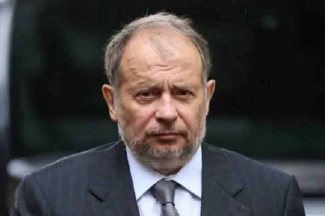 Владимир Лисин видит в ответных мерах опасности для коммерции, а ему припоминают покупки за рубежом