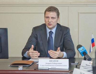 Юрий Бездудный против ветра не плюет.