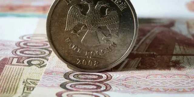 Специалисты: на возрождение экономического роста Рф после санкционных мер уйдет десять лет