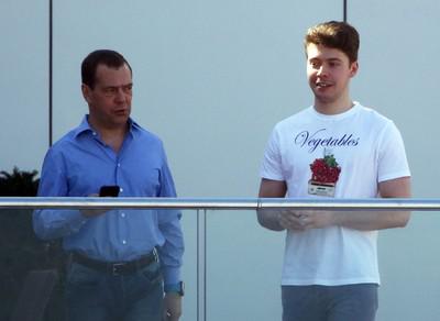 Сын экс-президента России при папином "кошельке".