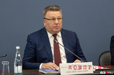 Главу 6-го кассационного суда отстранили за мутные сделки с землей и машиной