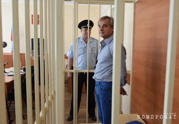 Бывший депутат омского ЗакСа отправился в колониию за создание ОПС, который похитил 273 млн руб. у местных компаний &mdash; транспортеров газа
