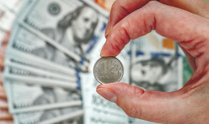 Доллары: брать либо продавать?
