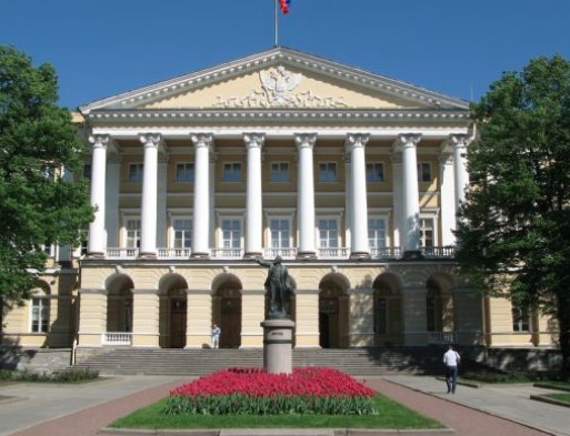СМИ: более 63% чиновников Беглова готовы покинуть Россию при первой возможности