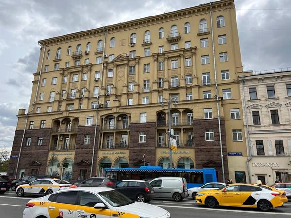 Кто держит Тверскую.