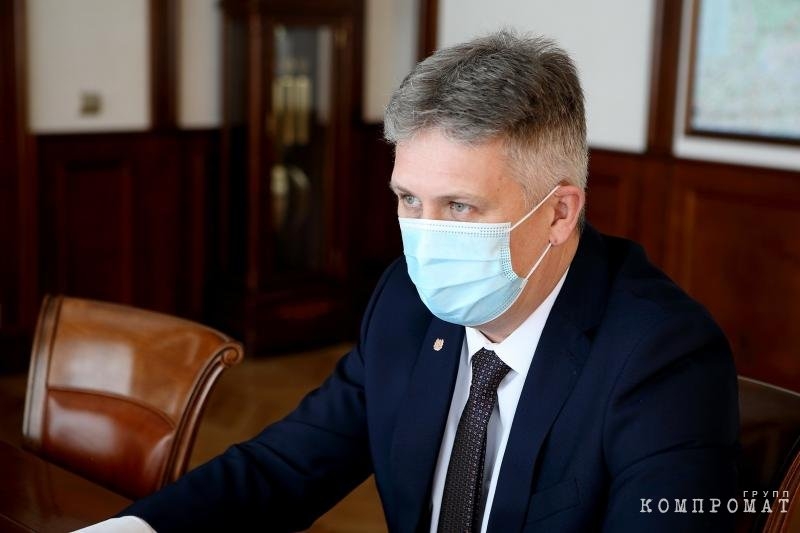 За плохо скрытое мошенничество «огромные люди» несут огромное наказание