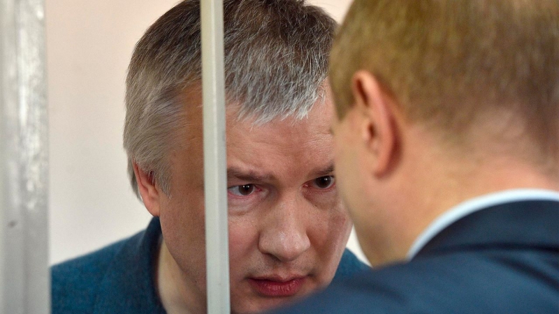Неприкасаемое водоходное: почему Виктора Олерского российские проблемы обходят стороной