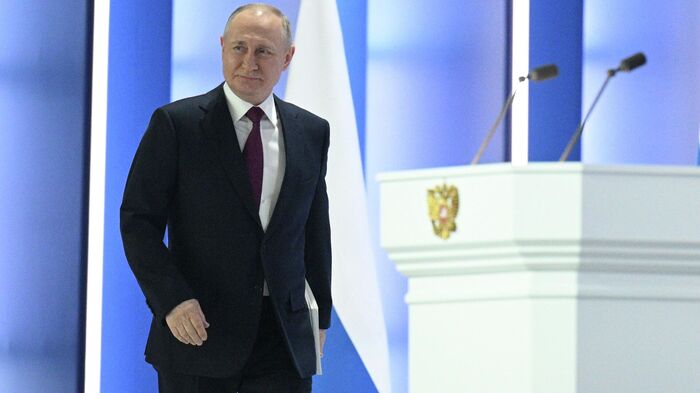 Владимир Путин оценил продолжительность собственного послания фразой &laquo;сообщить легче, чем слушать&raquo;