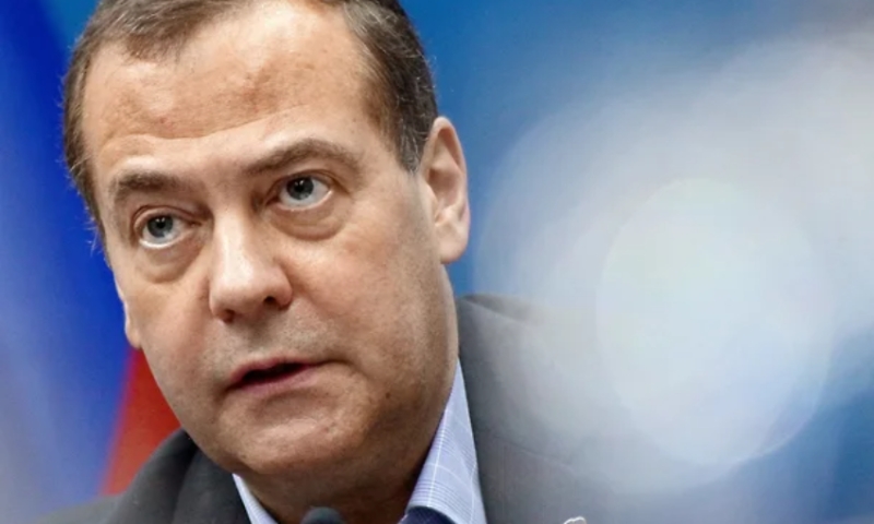 Медведев сообщил, что поражение ядерной державы может привести к войне с применением ядерного оружия