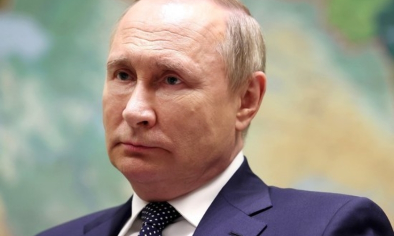 Владимир Путин подверг критике, Мантурова за отсутствие заказов у компаний на новые воздушные суда