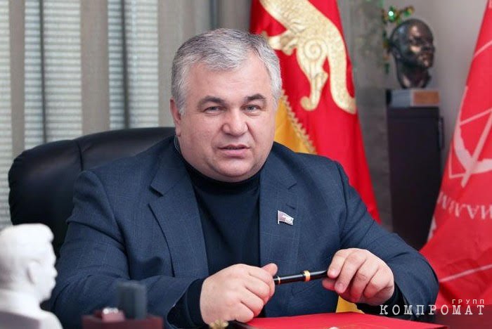 Супруга-украинка и сын на Мерседес. Чем богат депутат Тайсаев, который допустил отказ граждан России «не только от 13-й заработной платы»