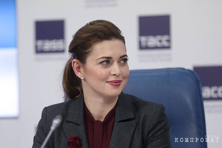 Портрет типичной жены губернатора