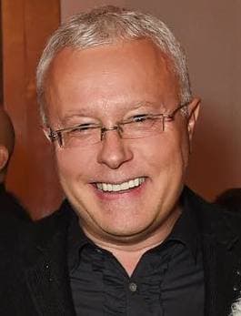 Александр Лебедев