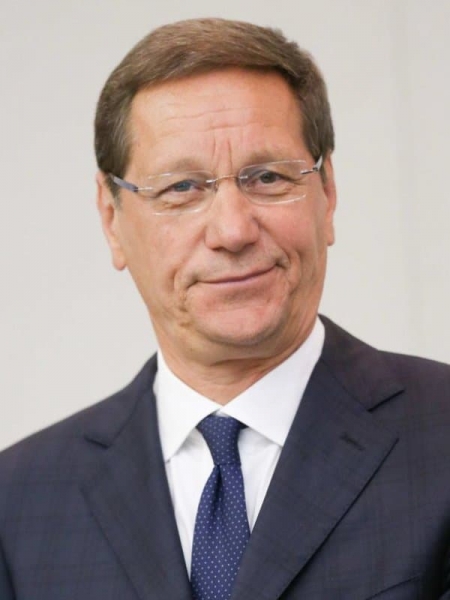 Александр Жуков