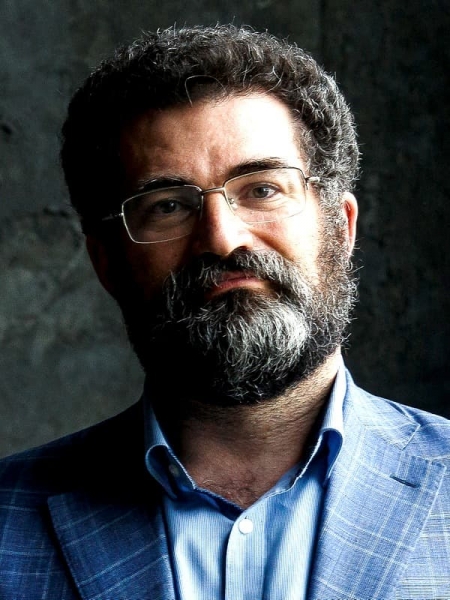 Аркадий Цукер