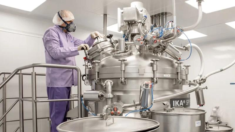 AstraZeneca против российских производителей: почему больные рискуют остаться без доступных лекарств