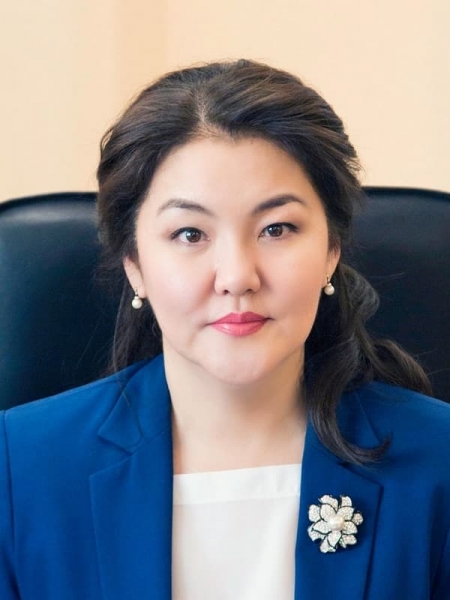Ажар Гиният