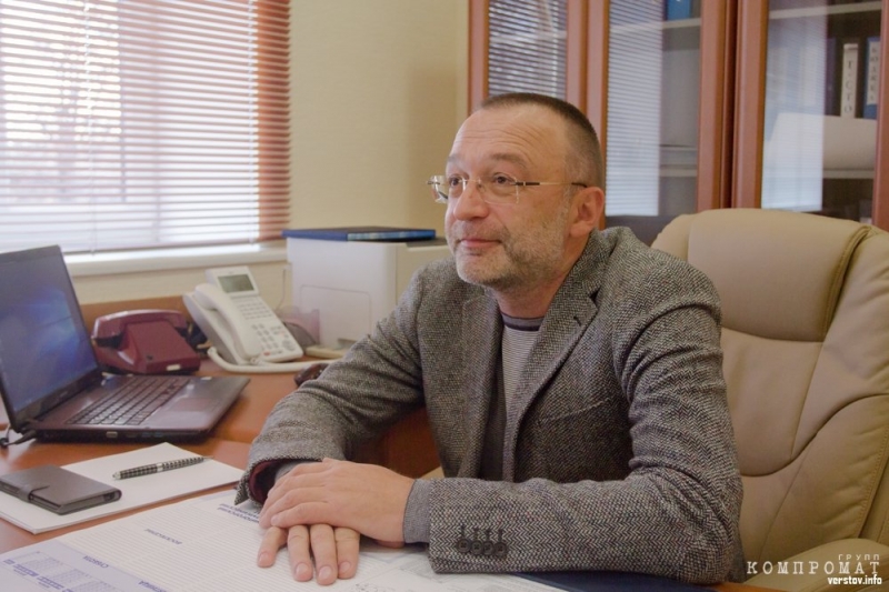 Главу аэропорта Магнитогорска уличили в получении за счет предприятия премий на 2 млн руб. и авиабилетов для себя и родственников