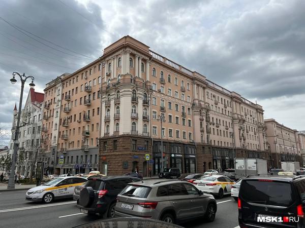 Кто держит Тверскую.