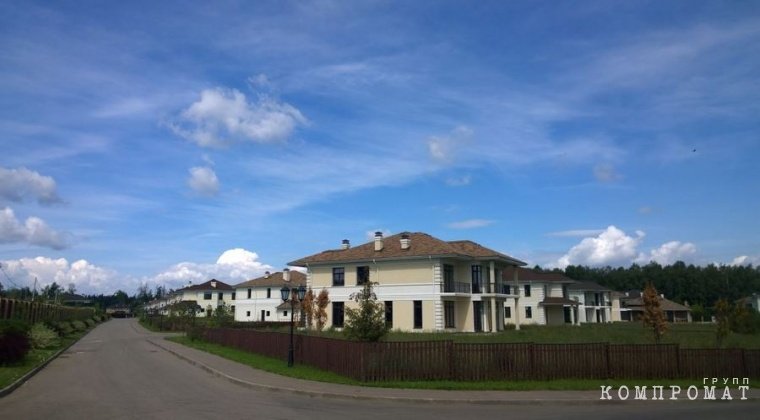 От домика в деревне до Патриков: Почему Божена Рынска распродаёт квартиры, сумочки и обручальные кольца