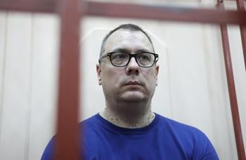 Александр Беглов взял на себя посредничество.