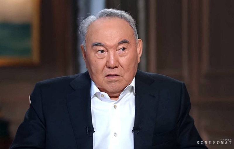 Нурсултан Назарбаев рассказал про тайную жену и детей. Но не про всех